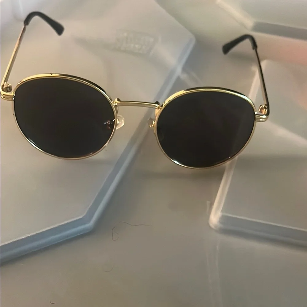 Round Gold Sunglasses with Black Lenses - Picture 3 of 3